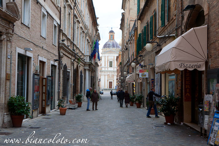 Corso della Reppubblica. Мачерата