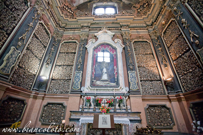 церковь Сан Бернардино алле Осса.Милан