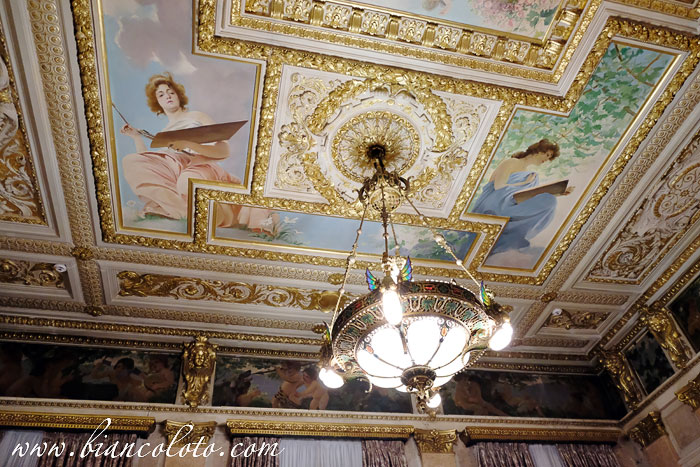 Потолок в особняке Берга