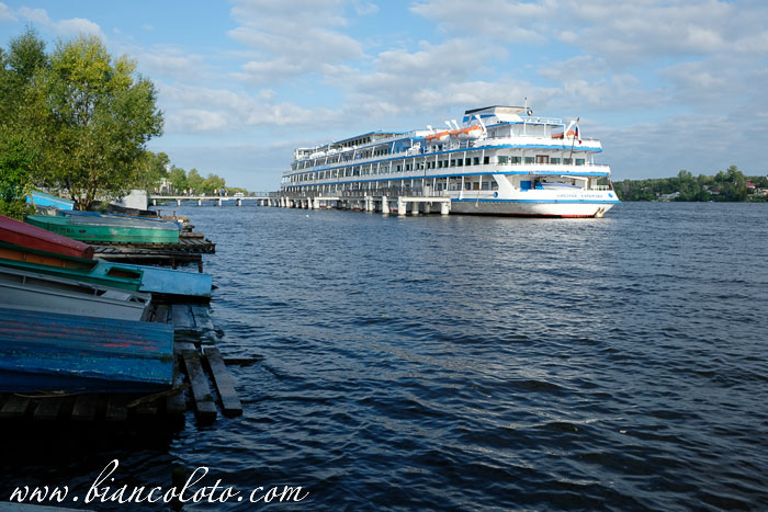 Теплоход «Карамзин»