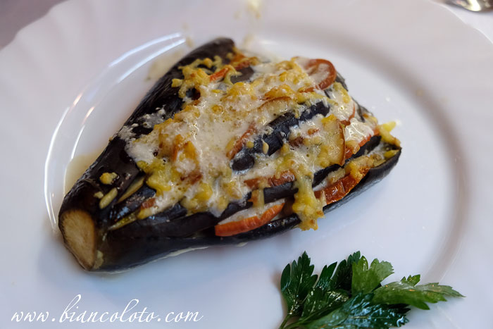 Лапка баклажана