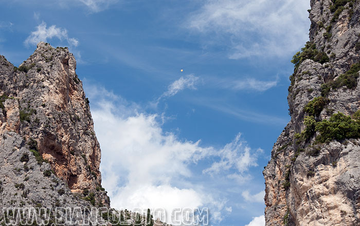 Мутье-Сент-Мари (Moustiers-Sainte-Marie)