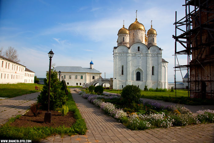 Лужецкий монастырь