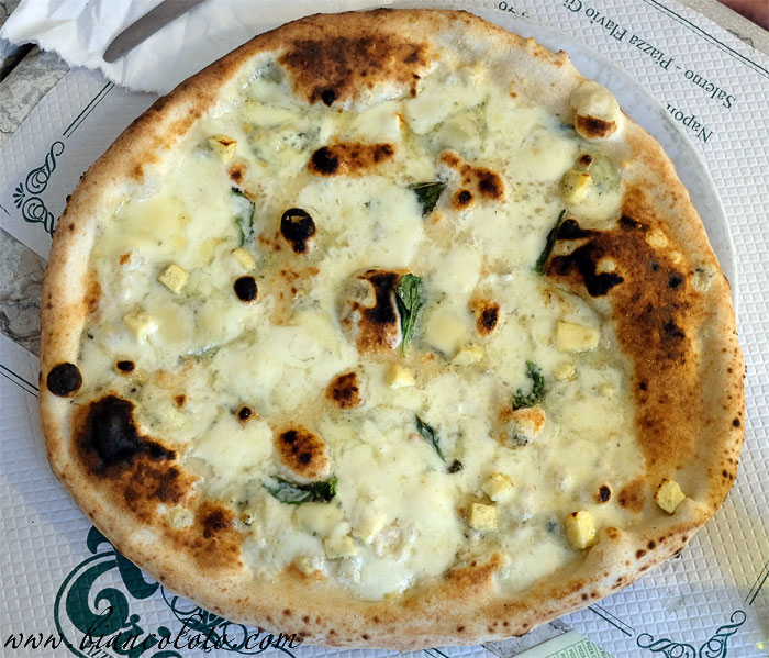 Белая пицца
