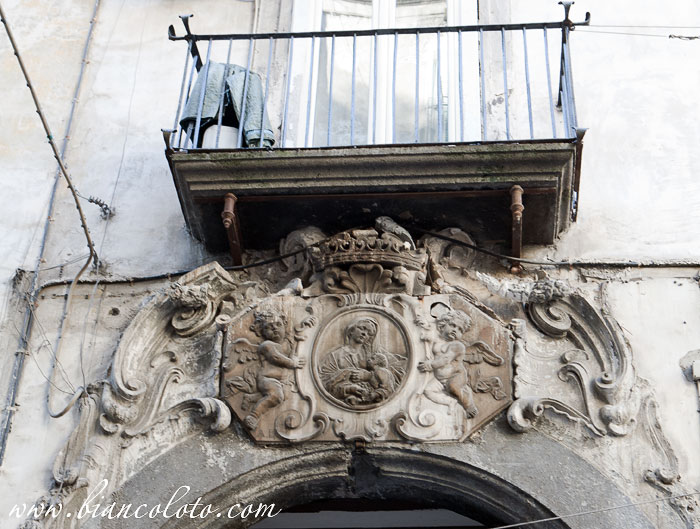 Via Vergini. Неаполь