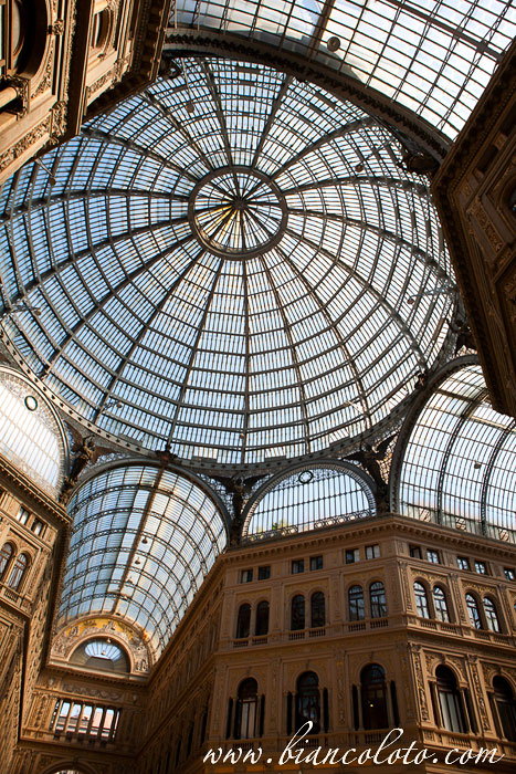 Галерея Умберто I. Неаполь