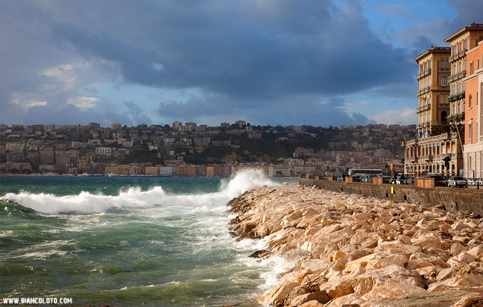 Неаполь, набережная