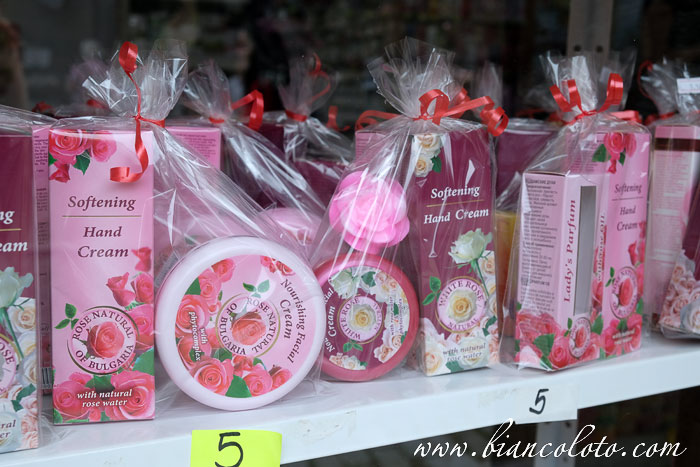 Косметика с розовой эссенцией. Несебр (Несебыр)