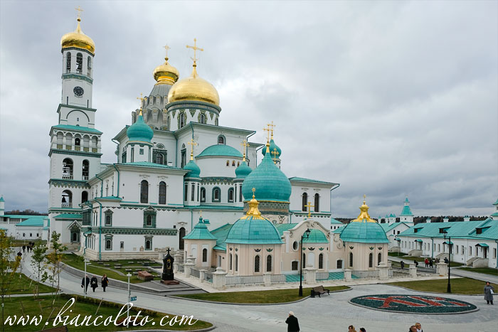 Воскресенский собор