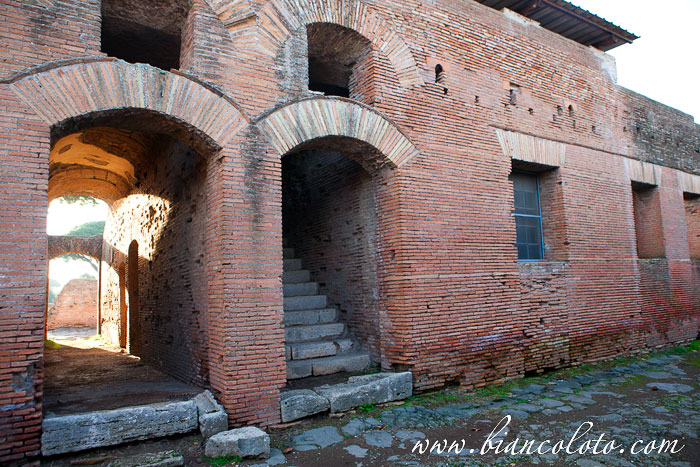 Улица. Остия Антика