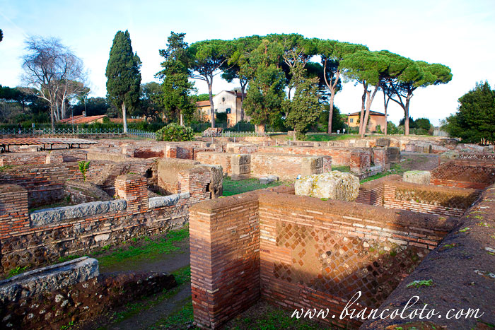 Остия Антика