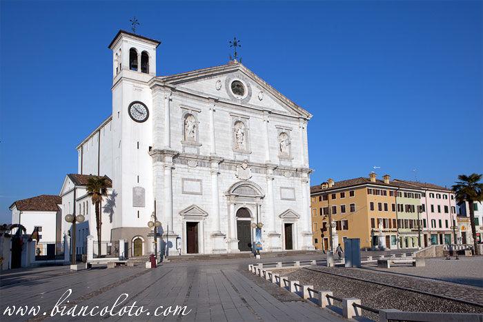 Кафедральный собор. Пальманова (Palmanova)