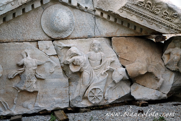 Античный город Парион