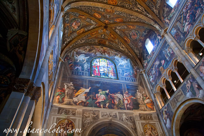 Интерьер кафедрального собора