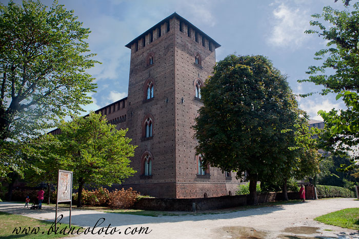 Замок Висконти. Павия