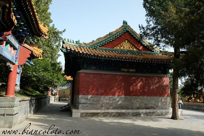 Императорский парк Бэйхай