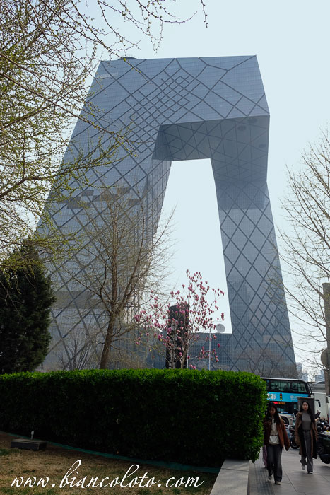  Штаб-квартира Центрального телевидения Китая CCTV . Пекин. Китай