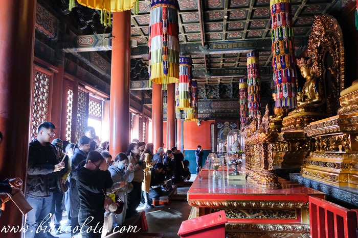Буддийский храм-монастырь Ламы. Пекин