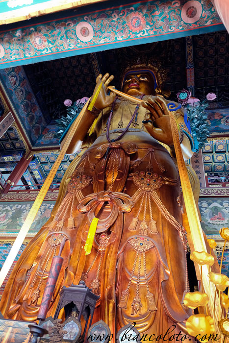 Павильон  10 000-кратного счастья. Буддийский храм Ламы в Пекине