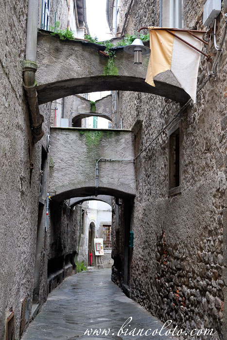 Понтремоли (Pontremoli)