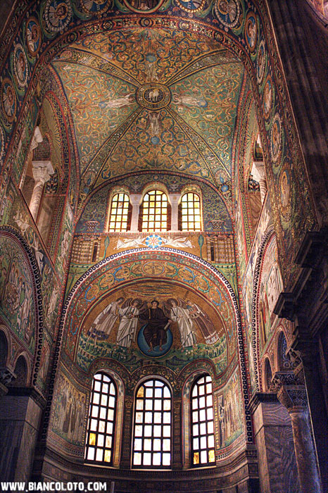 Церковью  Святого Виталиана. Равенна