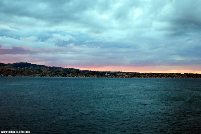 Реджо ди Калабрия. Панорама на Мессину.