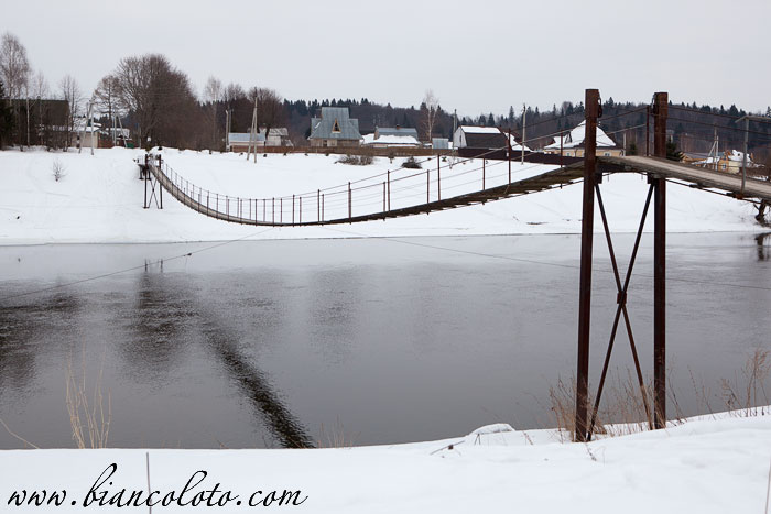 Подвесной мост в Красотино