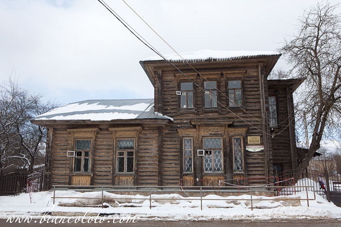 Деревянный дом на Социалистической улице 
