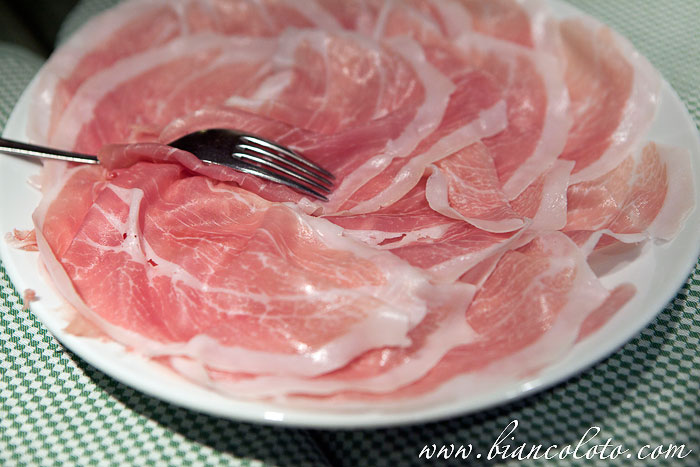 Прошутто Сан Даниеле - Prosciutto di San Daniele DOP