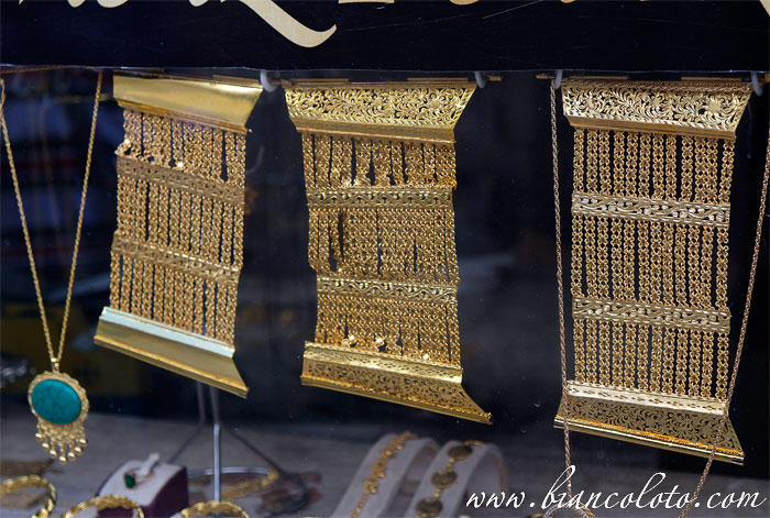 Золотые украшения