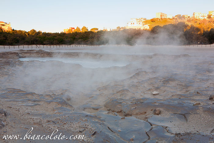 Кратер Сольфатара