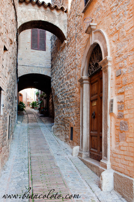 Улица Спелло