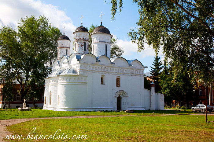 Ризоположенский собор.