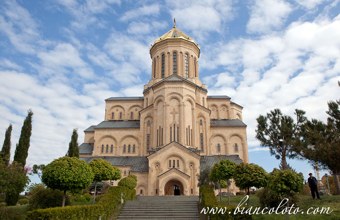 Собор Святой Троицы, или Цминда Самеба