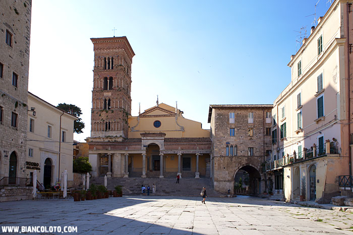 Кафедральный собор Святого Чезария. Террачина