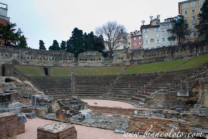 Руины римского театра. Триест (Trieste)