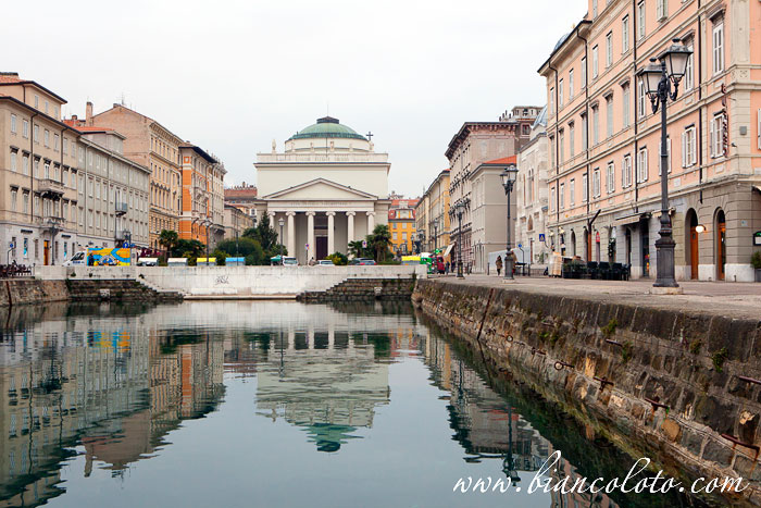 Большой канал и церковь Святого Антонио. Триест (Trieste)