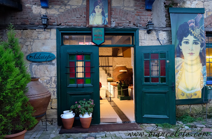 Музей оливкового масла в деревне Адатепе