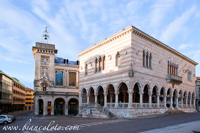 Лоджия Николо Лионелло. Удине (Udine)