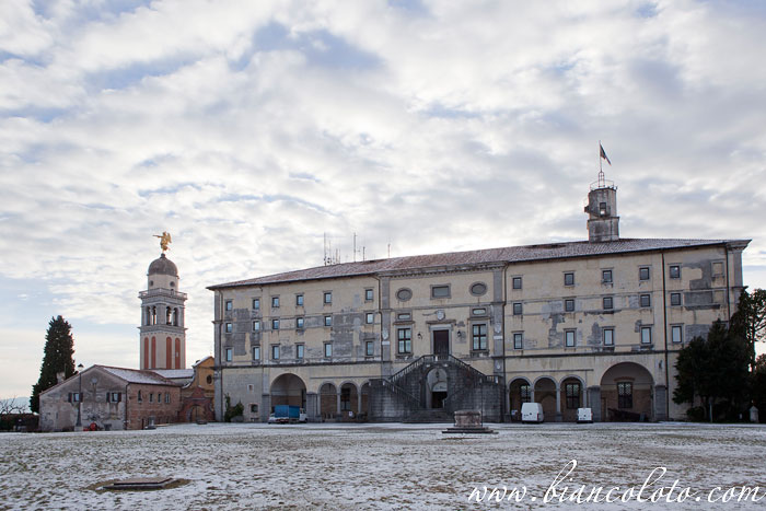 Замок. Удине (Udine)