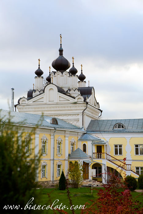 Николо-Угрешский монастырь