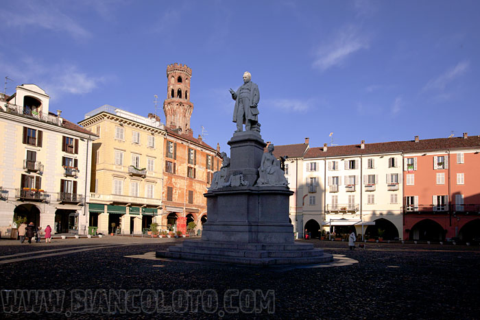 Площадь Кавур. Верчелли