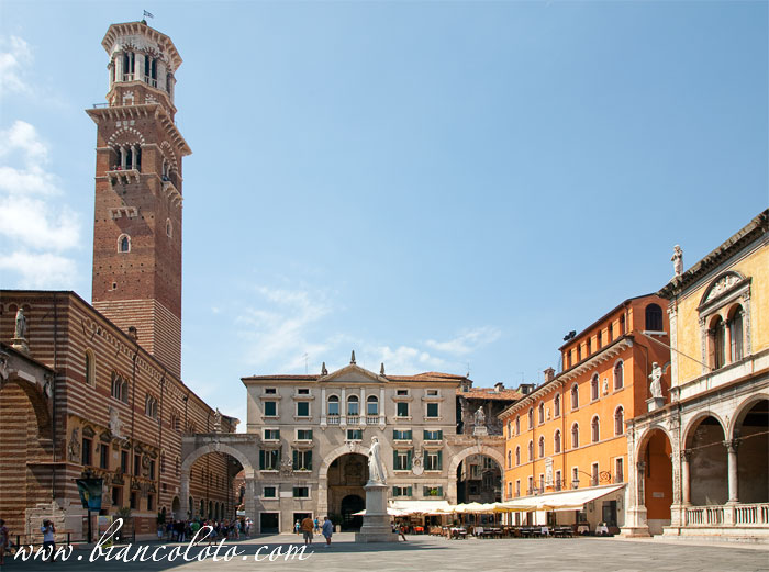 Площадь Синьори (Piazza dei Signori)